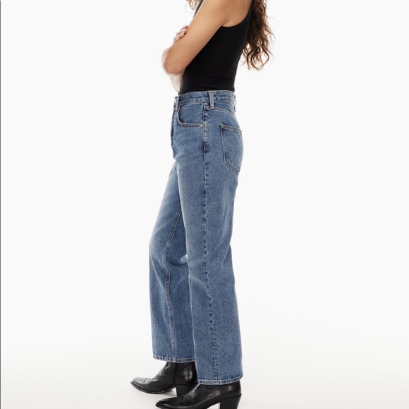 Aritzia Denim Forum Joni Loose Jeans in Mid-dark Wash - Picture 3 of 7